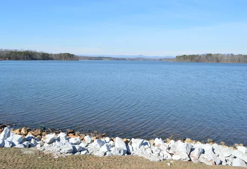 Commissioners give paddleboarding thumbs up at Greer CPW owned lakes